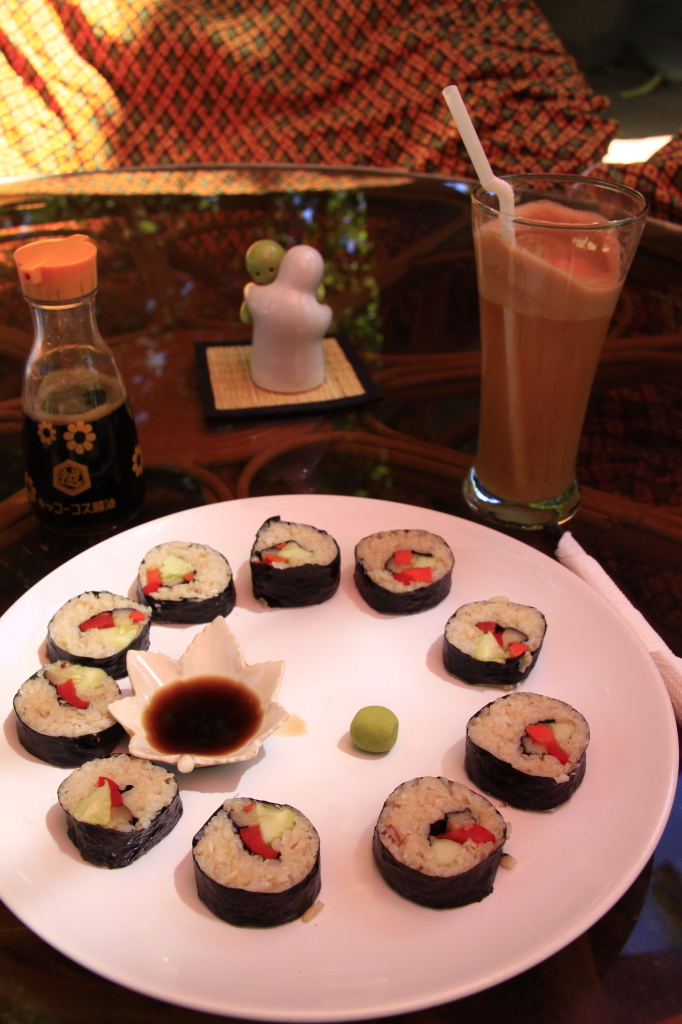 I love the hugging salt and pepper shakers